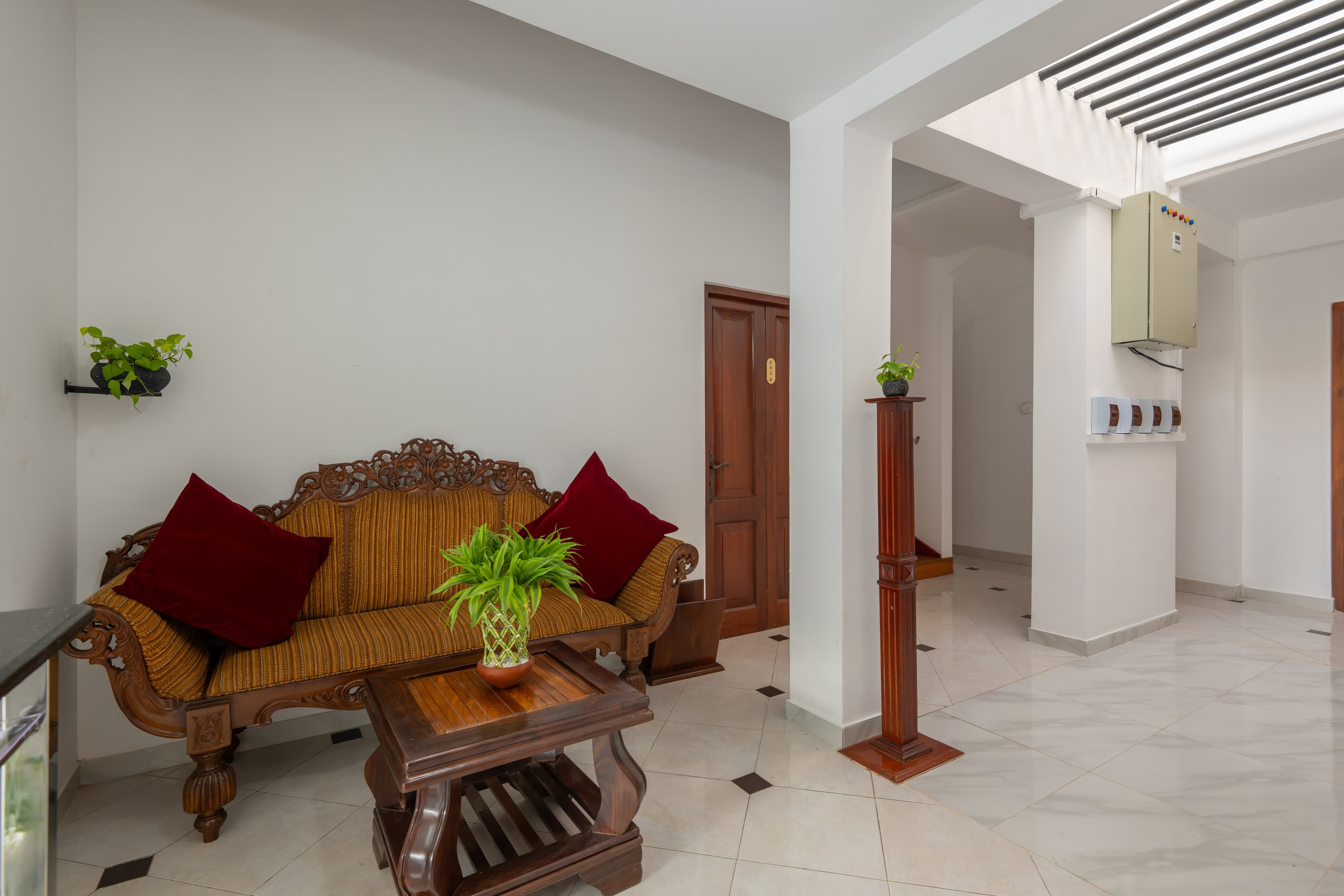 Common lounge seating area