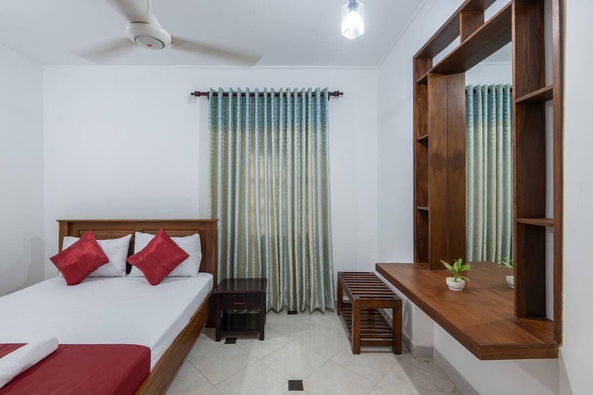 Cozy Studio with kitchenette at Reliance Inn — photo 3