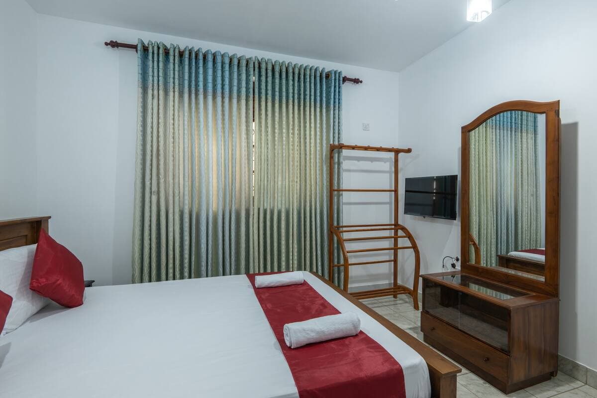 Cozy Studio with kitchenette at Reliance Inn — photo 4
